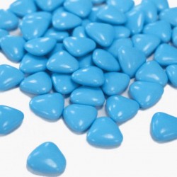 Dragées cœur chocolat bleu clair pour ambiance douce et raffinée