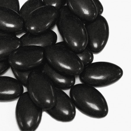 Dragées chocolat noir intense pour mariage chic, disponibles à Golbey chez Le Cygne Bleu