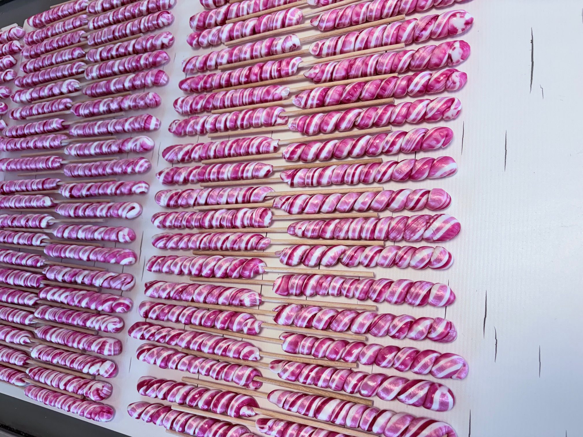 Sucette tortillons-Le Cygne Bleu- Confiserie-Vosges-Golbey.jpg