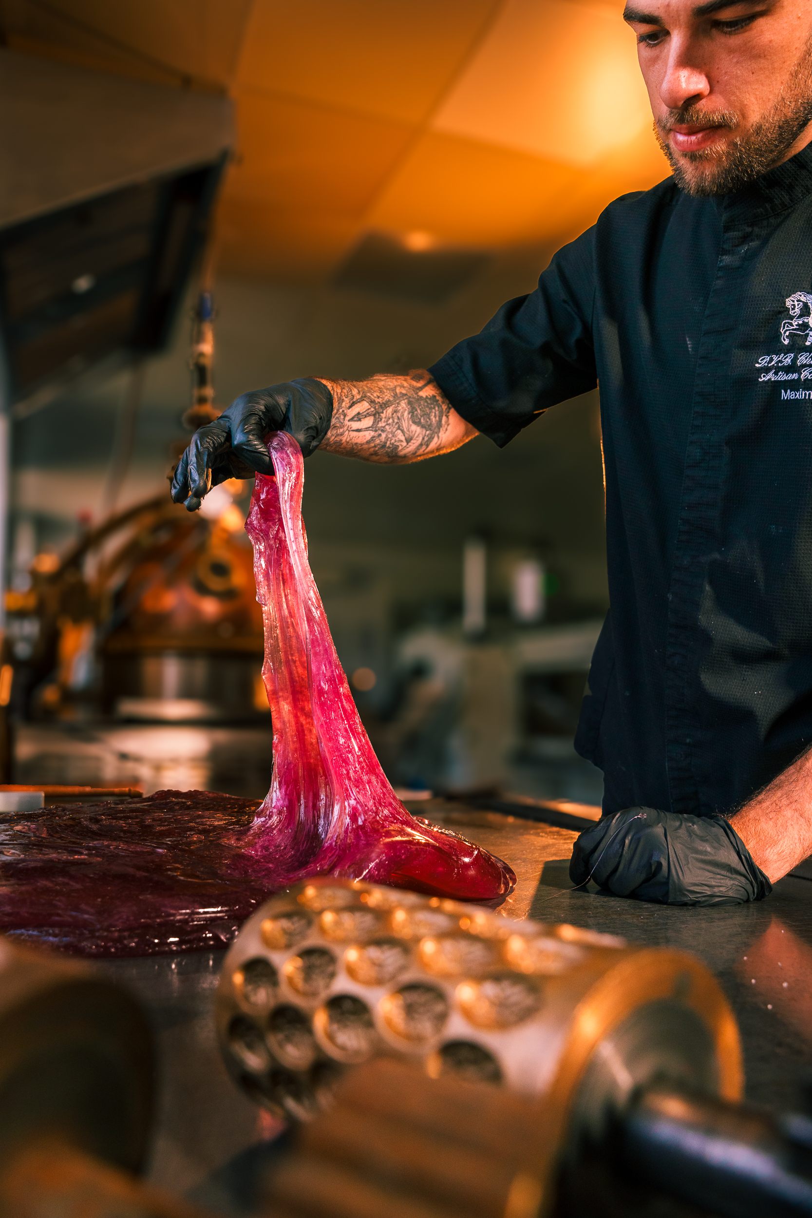 onfiserie artisanale, marché de la confiserie artisanale, confiserie, la confiserie, confiserie foraine, fête foraine confiserie, confiserie en ligne, confiserie en gros, confiserie personnalisable, production artisanale, fabrication artisanale, fabrication artisanale définition, confiserie artisanale française, confiserie des Vosges, confiserie à Golbey, golbey, mairie Golbey, Épinal, Vosges, Vosges Matin Épinal, Le Cygne Bleu, le cygne bleu golbey, établissements Bailliet, confiserie familiale, entreprise artisanale, savoir-faire artisanal, artisanal, artisanale, artisanales, artisanaux, fait main, fait artisanalement, produits faits main, fabrication faite main, marché artisanal, confiserie traditionnelle, confiserie locale, spécialités sucrées, bonbons artisanaux, sucettes artisanales, chiques artisanales, confiserie foraine artisanale, nougat, nougat artisanal, nougat tendre, nougat mou, nougat maison, recette nougat, nougat recette, comment faire du nougat, composition nougat, artisan nougat, production de confiseries artisanales, fabrication de confiserie artisanale